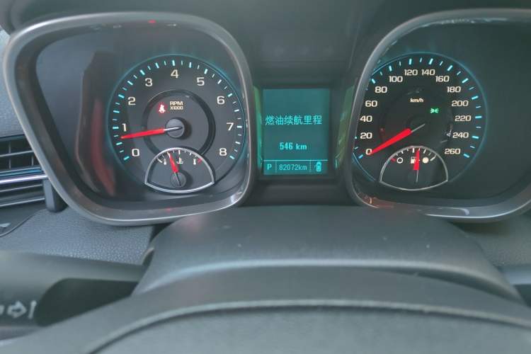 Used Chevrolet Malibu 2014 2.0L Automatic Luxury Edition Odometer Close Up