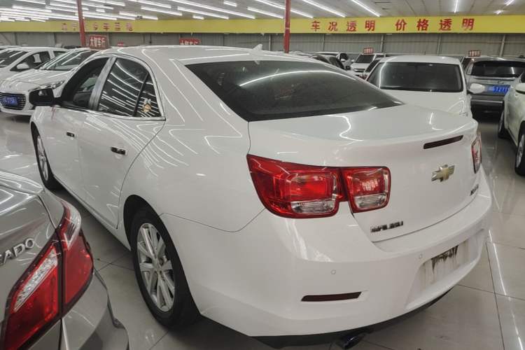 Used Chevrolet Malibu 2014 2.0L Automatic Luxury Edition Rear Left 45 Deg