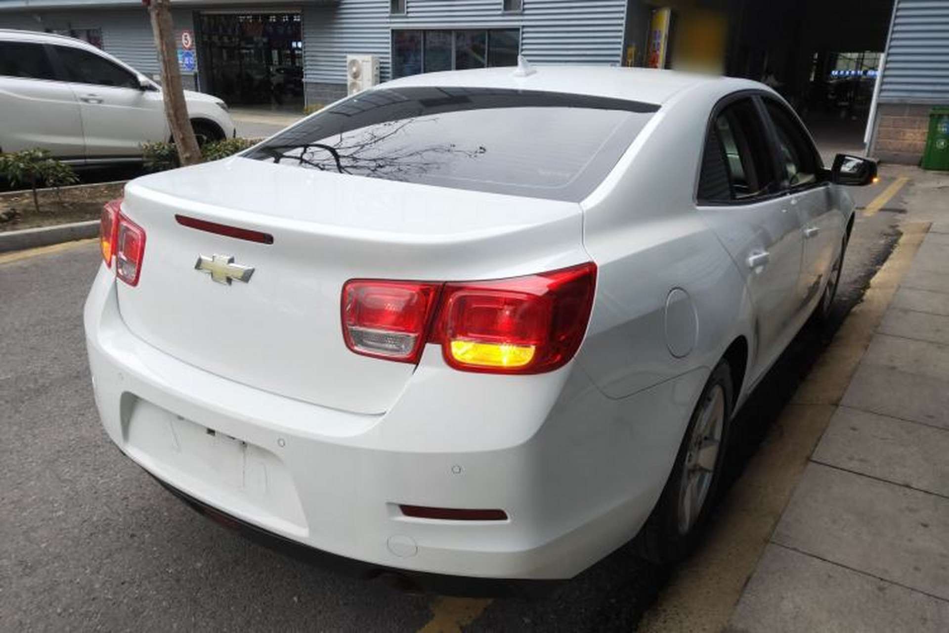 Used Chevrolet Malibu 2014 2.0L Automatic Comfort Edition Rear Right 45 Deg