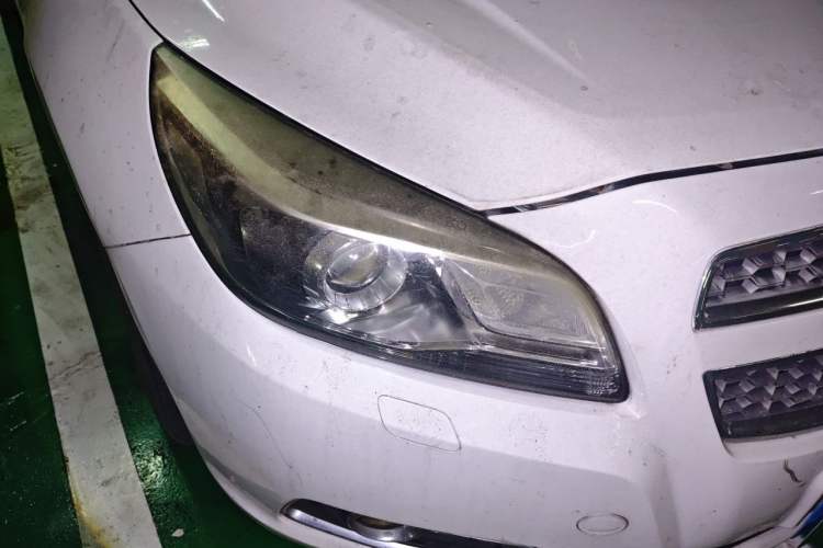 Used Chevrolet Malibu 2014 2.0L Automatic Luxury Edition Right Front Headlight