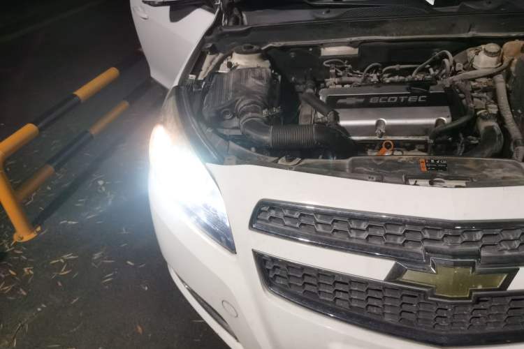 Used Chevrolet Malibu 2014 1.6T Automatic Comfort Edition Right Front Headlight