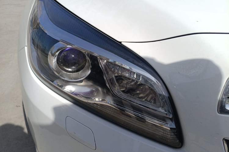 Used Chevrolet Malibu 2014 2.4L Automatic Luxury Edition Right Front Headlight