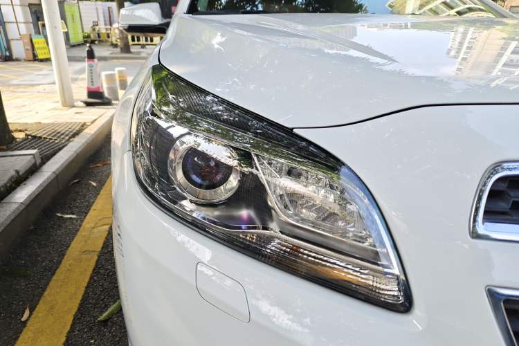 Used Chevrolet Malibu 2014 2.0L Automatic Luxury Edition Right Front Headlight