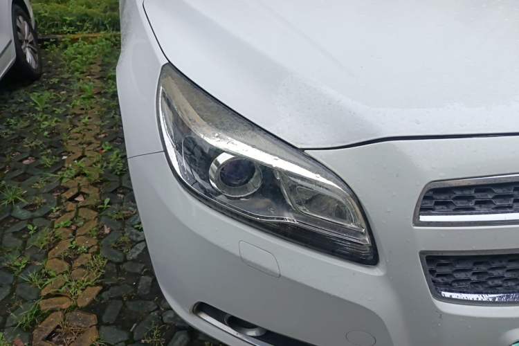 Used Chevrolet Malibu 2014 2.0L Automatic Luxury Edition Right Front Headlight
