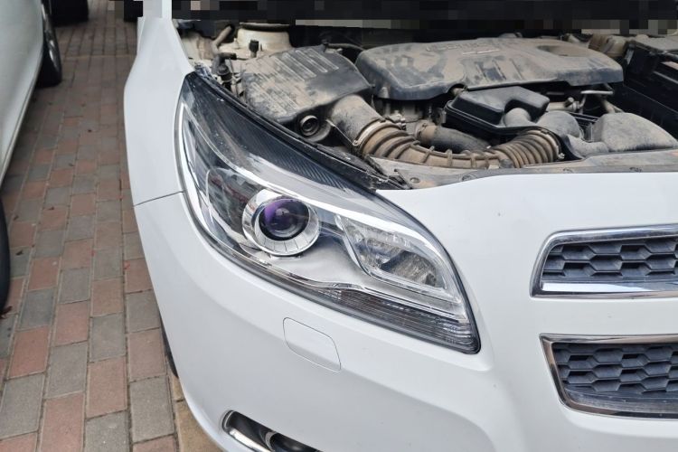 Used Chevrolet Malibu 2014 2.0L Automatic Luxury Edition Right Front Headlight