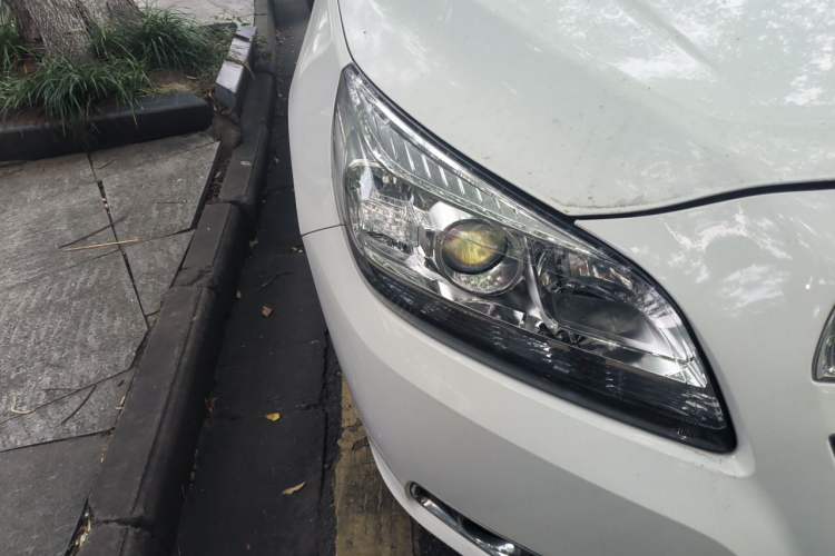 Used Chevrolet Malibu 2014 2.0L Automatic Comfort Edition Right Front Headlight
