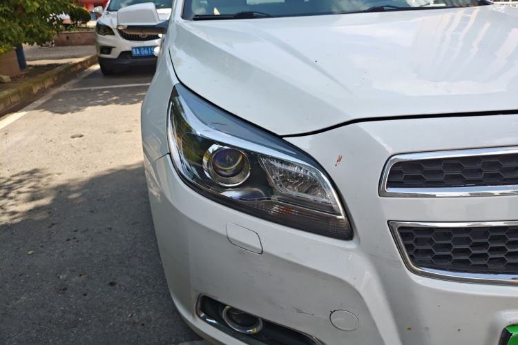 Used Chevrolet Malibu 2014 2.0L Automatic Luxury Edition Right Front Headlight
