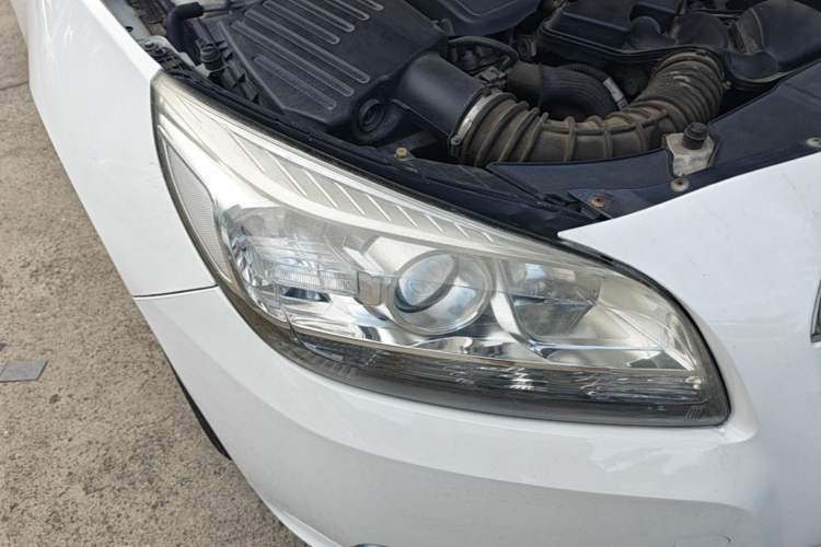 Used Chevrolet Malibu 2014 2.0L Automatic Comfort Edition Right Front Headlight