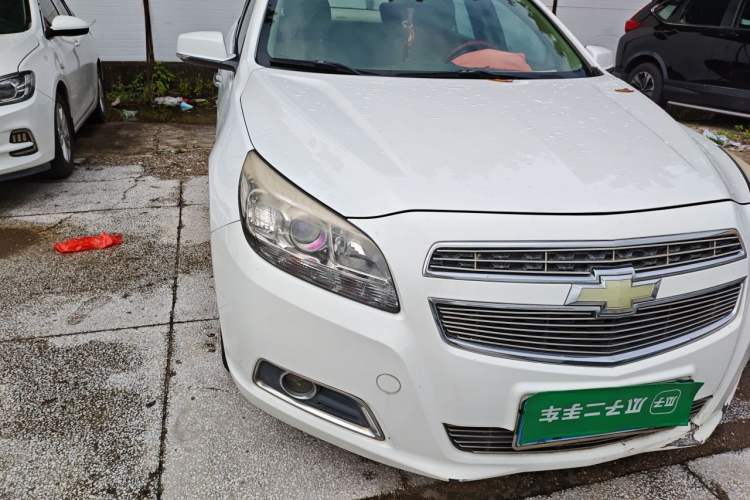 Used Chevrolet Malibu 2014 2.0L Automatic Comfort Edition Right Front Headlight