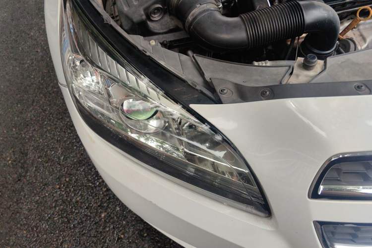 Used Chevrolet Malibu 2014 1.6T Automatic Comfort Edition Right Front Headlight