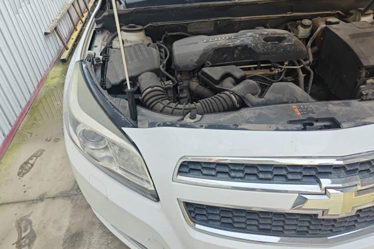 Used Chevrolet Malibu 2014 2.0L Automatic Luxury Edition Right Front Headlight