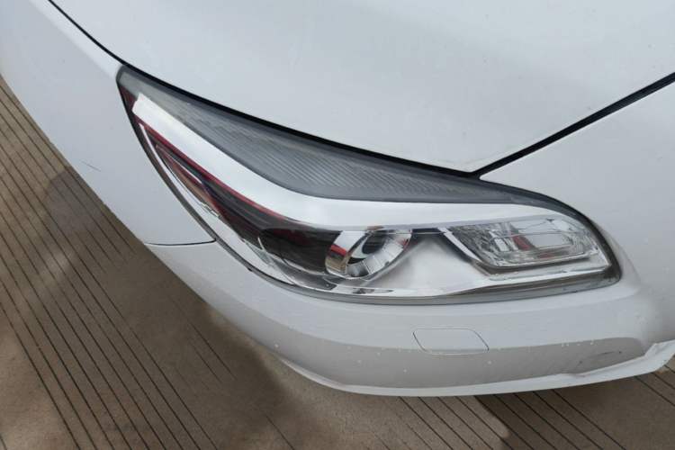Used Chevrolet Malibu 2014 2.0L Automatic Luxury Edition Right Front Headlight