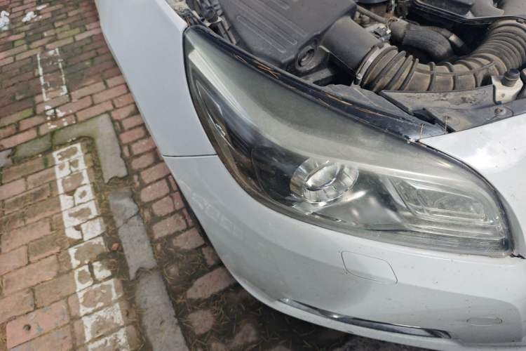 Used Chevrolet Malibu 2014 2.0L Automatic Luxury Edition Right Front Headlight
