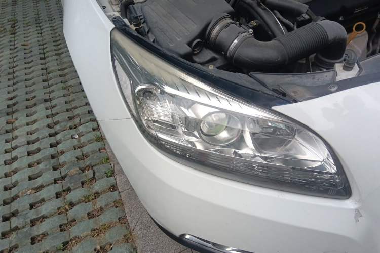 Used Chevrolet Malibu 2014 1.6T Automatic Comfort Edition Right Front Headlight