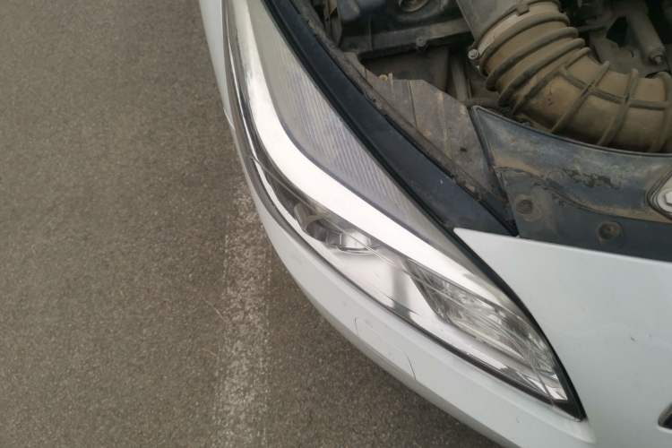 Used Chevrolet Malibu 2014 2.0L Automatic Luxury Edition Right Front Headlight