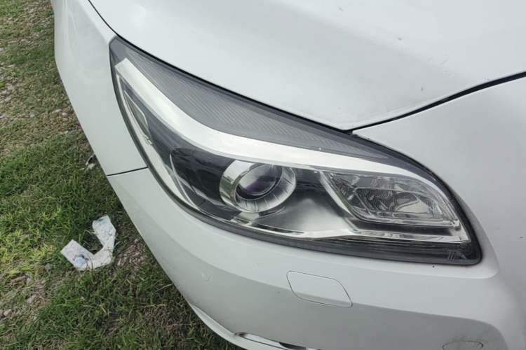 Used Chevrolet Malibu 2014 2.0L Automatic Luxury Edition Right Front Headlight