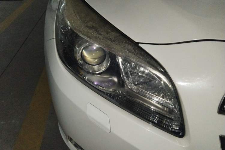 Used Chevrolet Malibu 2014 2.4L Automatic Luxury Edition Right Front Headlight