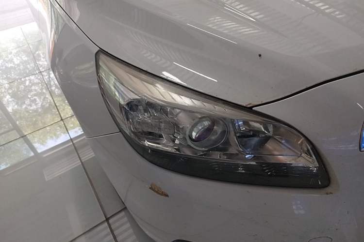 Used Chevrolet Malibu 2014 2.0L Automatic Comfort Edition Right Front Headlight