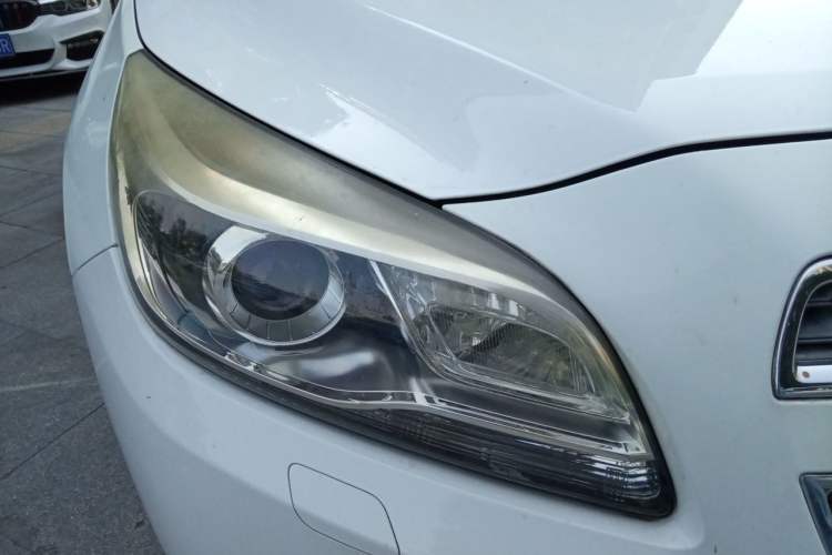 Used Chevrolet Malibu 2014 2.0L Automatic Luxury Edition Right Front Headlight