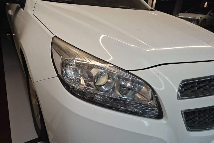 Used Chevrolet Malibu 2014 2.0L Automatic Comfort Edition Right Front Headlight