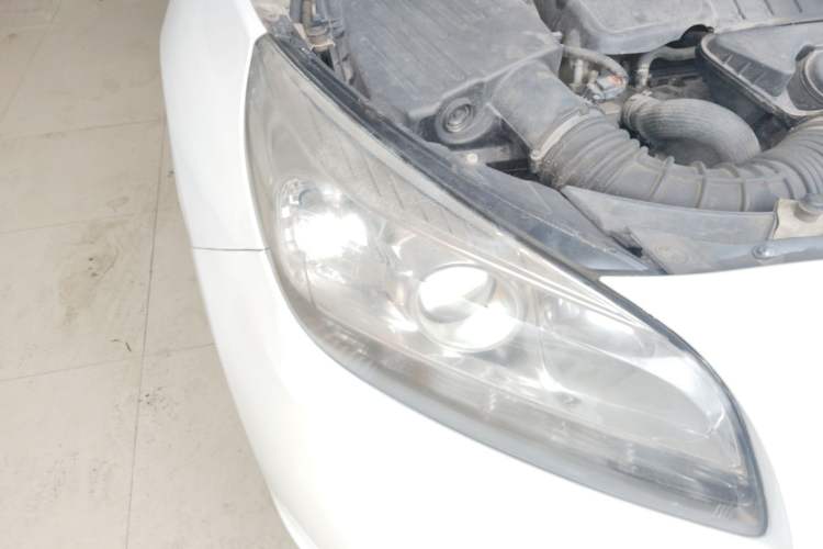 Used Chevrolet Malibu 2014 2.4L Automatic Luxury Edition Right Front Headlight