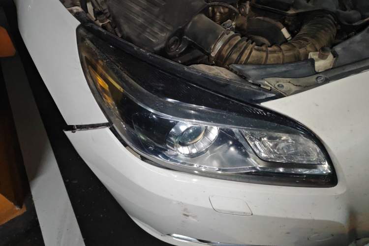 Used Chevrolet Malibu 2014 2.0L Automatic Luxury Edition Right Front Headlight