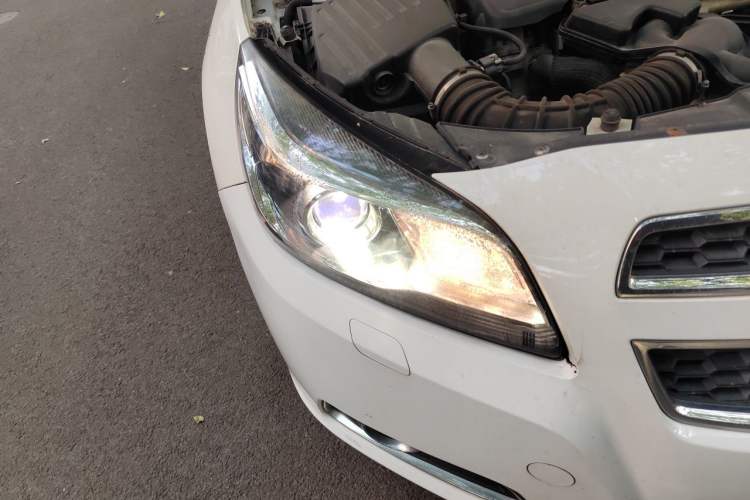 Used Chevrolet Malibu 2014 2.0L Automatic Luxury Edition Right Front Headlight
