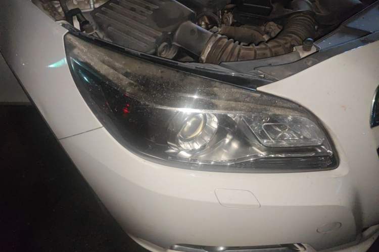 Used Chevrolet Malibu 2014 2.0L Automatic Luxury Edition Right Front Headlight