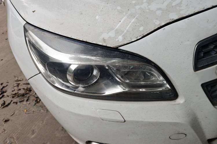 Used Chevrolet Malibu 2014 2.0L Automatic Luxury Edition Right Front Headlight