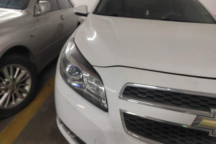 Used Chevrolet Malibu 2014 2.0L Automatic Luxury Edition Right Front Headlight