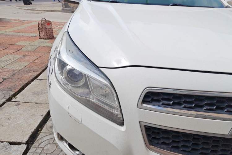 Used Chevrolet Malibu 2014 2.0L Automatic Luxury Edition Right Front Headlight