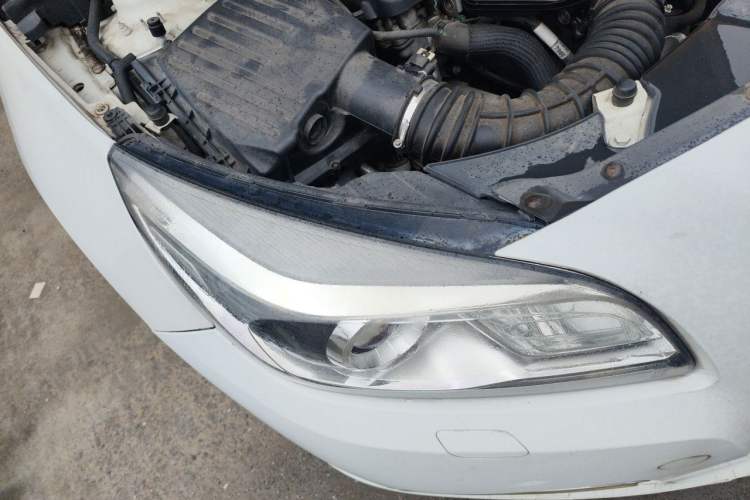 Used Chevrolet Malibu 2014 2.0L Automatic Luxury Edition Right Front Headlight