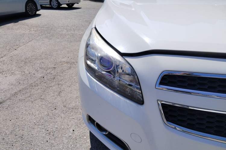 Used Chevrolet Malibu 2014 2.0L Automatic Comfort Edition Right Front Headlight