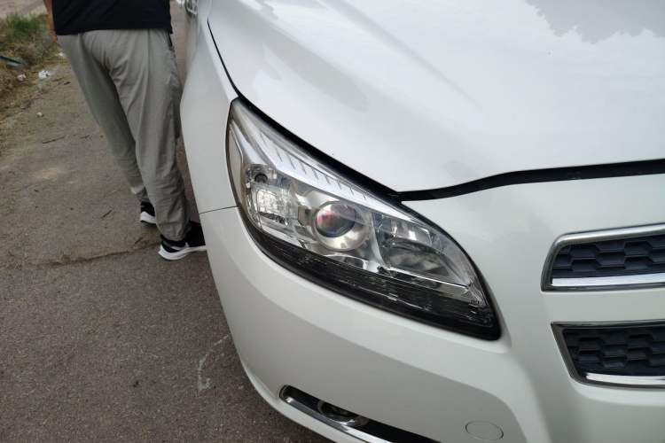 Used Chevrolet Malibu 2014 2.0L Automatic Comfort Edition Right Front Headlight
