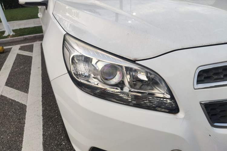 Used Chevrolet Malibu 2014 1.6T Automatic Comfort Edition Right Front Headlight