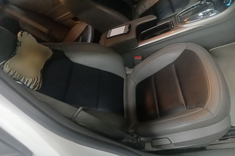 Used Chevrolet Malibu 2014 2.0L Automatic Luxury Edition Right Front Seat