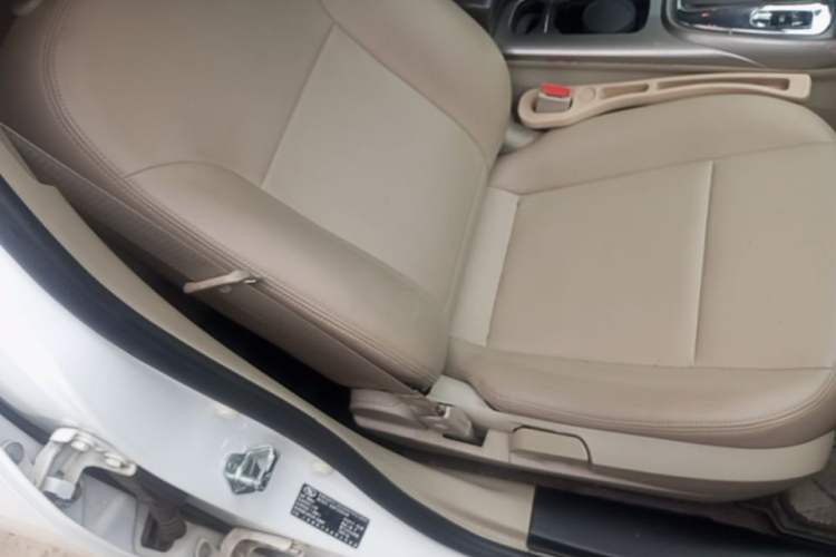 Used Chevrolet Malibu 2014 2.0L Automatic Comfort Edition Right Front Seat