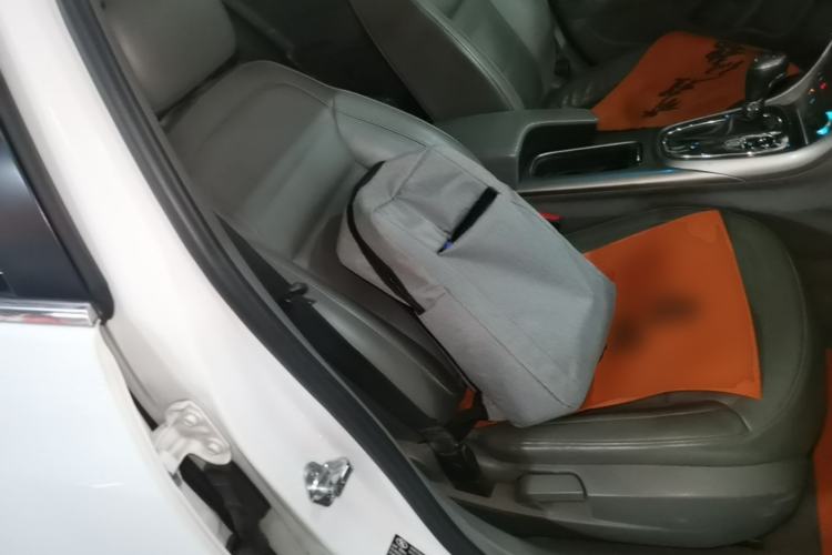 Used Chevrolet Malibu 2014 2.0L Automatic Luxury Edition Right Front Seat