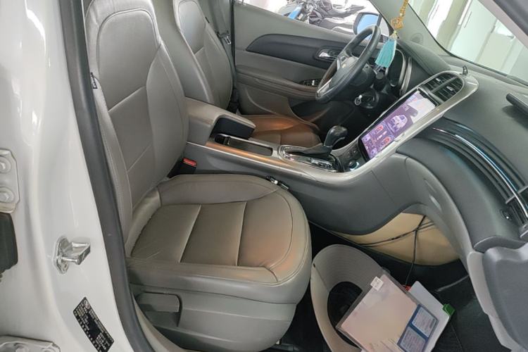 Used Chevrolet Malibu 2014 2.0L Automatic Luxury Edition Right Front Seat