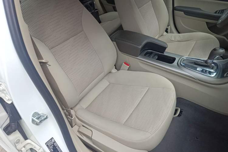 Used Chevrolet Malibu 2014 2.0L Automatic Comfort Edition Right Front Seat