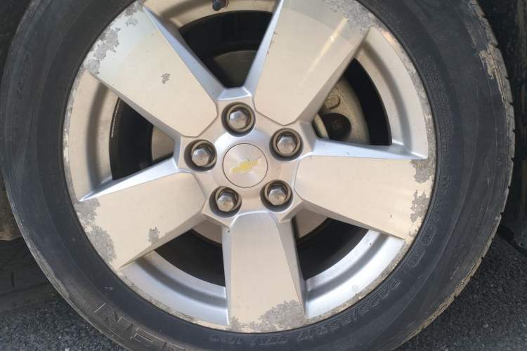 Used Chevrolet Malibu 2014 2.0L Automatic Comfort Edition Right Front Wheel Hub