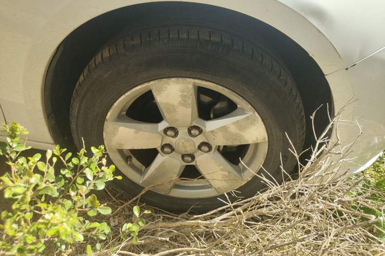 Used Chevrolet Malibu 2014 2.0L Automatic Comfort Edition Right Front Wheel Hub