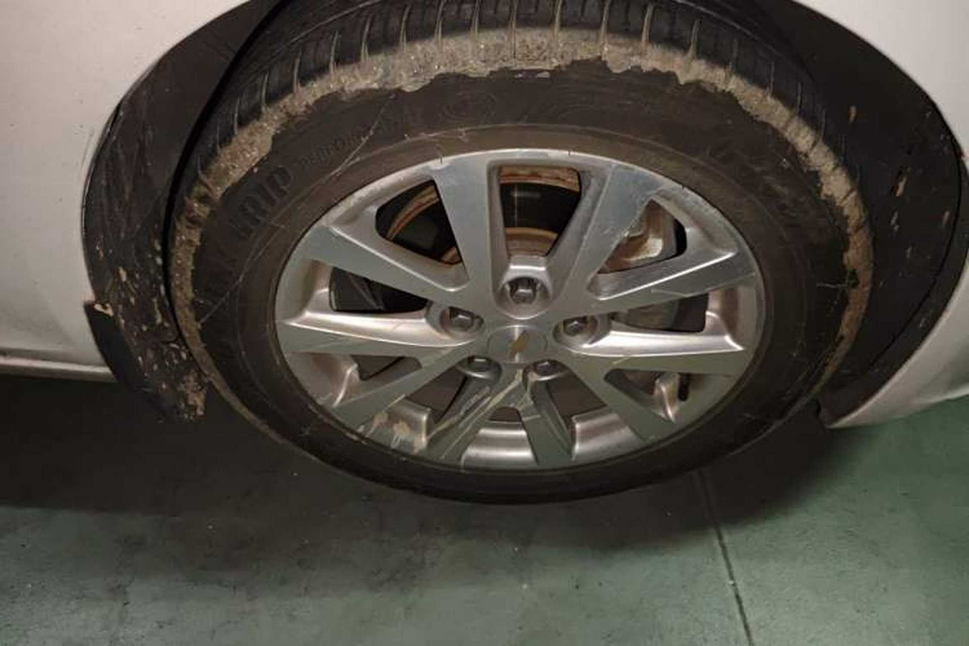 Used Chevrolet Malibu 2014 2.0L Automatic Luxury Edition Right Front Wheel Hub