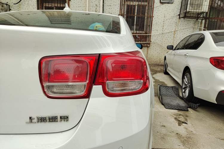 Used Chevrolet Malibu 2014 2.0L Automatic Luxury Edition Right Rear Taillight