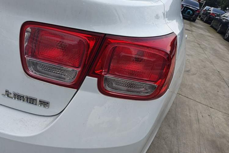 Used Chevrolet Malibu 2014 2.4L Automatic Luxury Edition Right Rear Taillight
