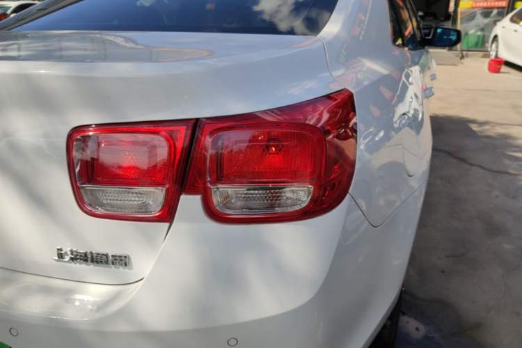 Used Chevrolet Malibu 2014 2.0L Automatic Luxury Edition Right Rear Taillight