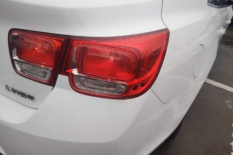 Used Chevrolet Malibu 2014 2.0L Automatic Luxury Edition Right Rear Taillight