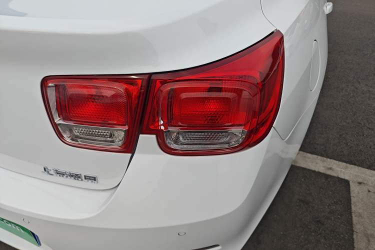 Used Chevrolet Malibu 2014 2.4L Automatic Luxury Edition Right Rear Taillight