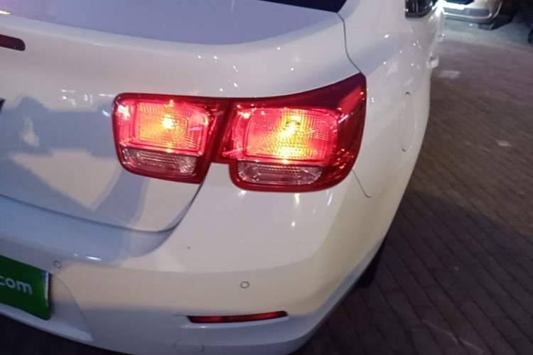 Used Chevrolet Malibu 2014 2.0L Automatic Luxury Edition Right Rear Taillight