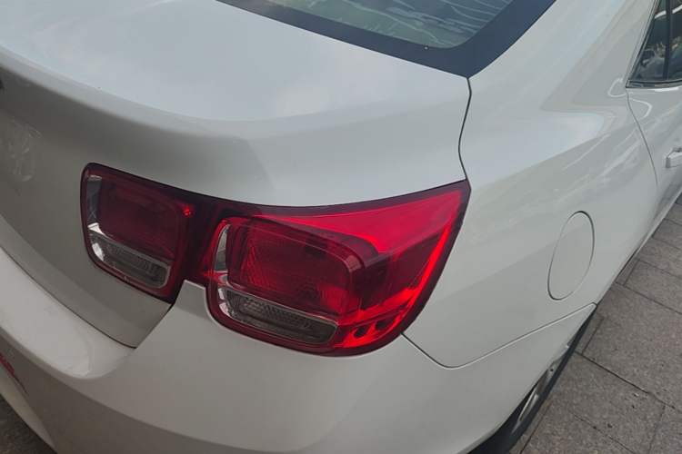 Used Chevrolet Malibu 2014 2.0L Automatic Luxury Edition Right Rear Taillight